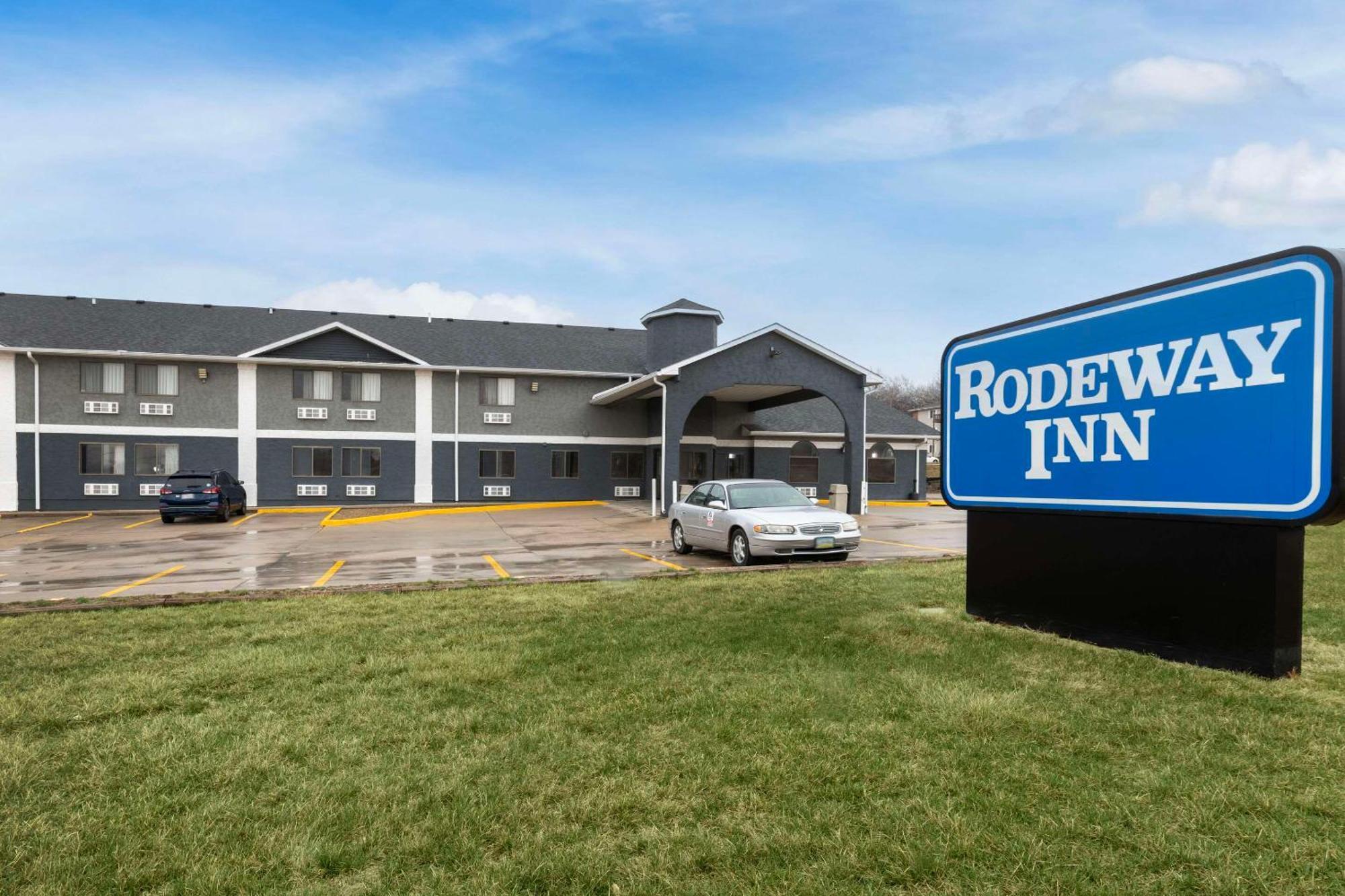 Rodeway Inn Red Oak Eksteriør billede