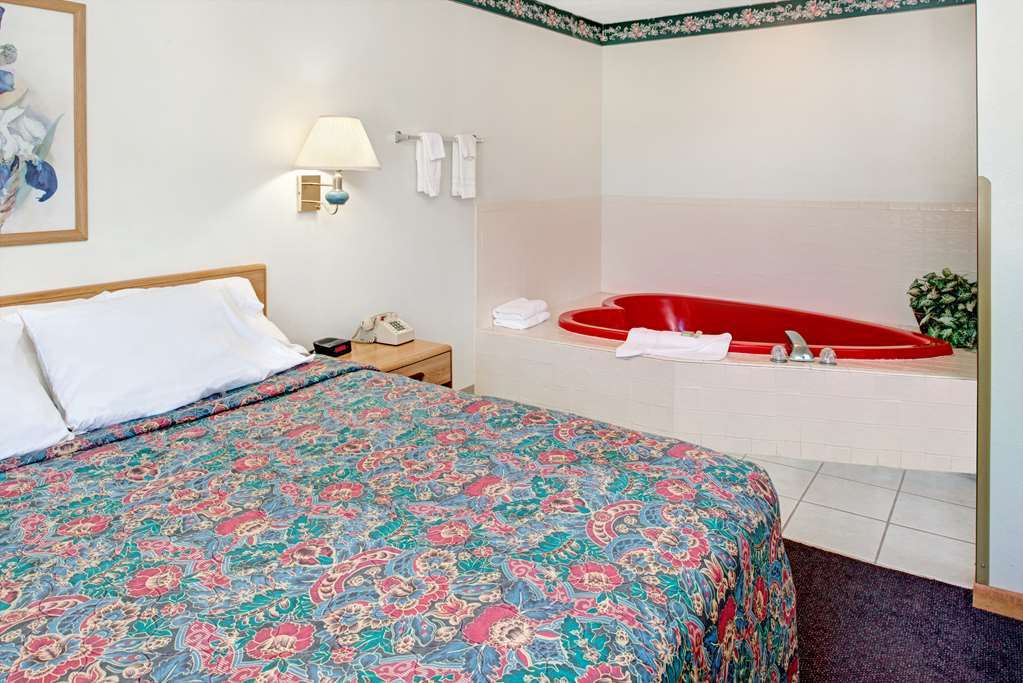 Rodeway Inn Red Oak Værelse billede